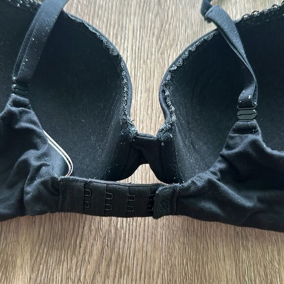 Victoria's Secret Black Perfect Coverage Underwire Bra 32D Adjustable - Picture 3 of 4